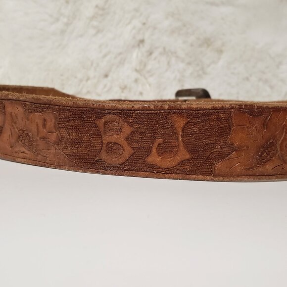 Vintage 1950s Leather Tooled Western Belt BJ Floral 1.25\